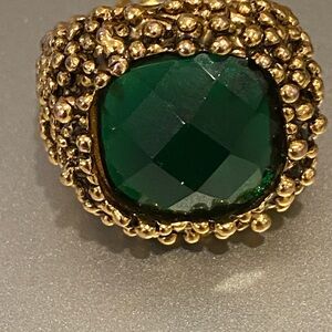 Elegant Gold and Green Statement Ring